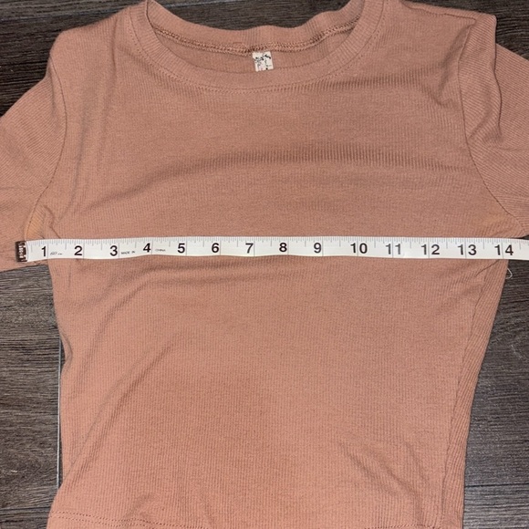 Free People Intimately Baby Tee Cropped Ribbed Long Sleeve Size XS Light Brown - Picture 6 of 8